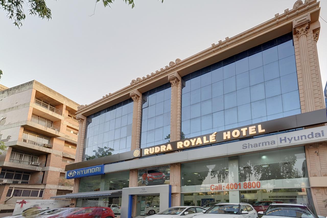 Rudra Royale Hotel Ahmedabad Eksteriør billede